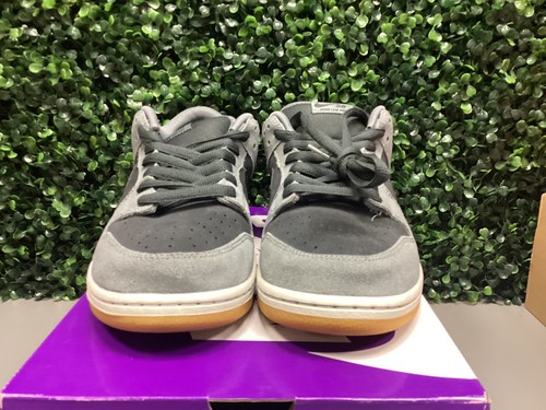 Dunk SB Low “Dark Smoke Grey” Talla 12 Usado - Imagen 2 de 5