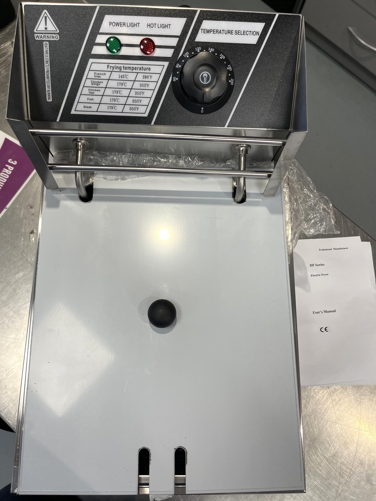 Friteuse électrique inox 6L à chauffe rapide et témoin LED de précision