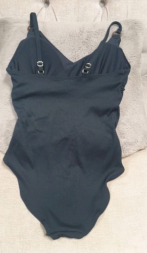 New🌸F&F Ladies Black Ribbed One Piece bust support Swimsuit Size 12 - Picture 6 of 10