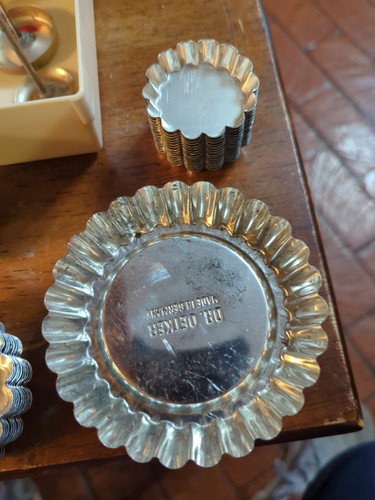 Lote de 185+ - Mini sartenes de colección latas de tarta acanaladas moldes de tarta mini pequeñas cuatro - Imagen 2 de 7