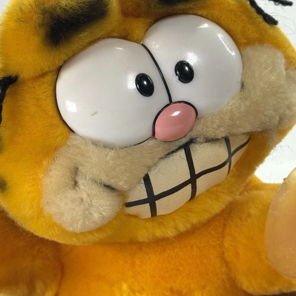 Vintage Garfield Plush Stuck on You Suction Cups with Tag 1981 - Image 2 of 4
