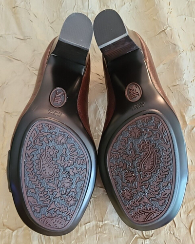 SOFFT Brown Leather Buckle Pumps Block Heels Womens US Size 7.5M - Picture 6 of 8