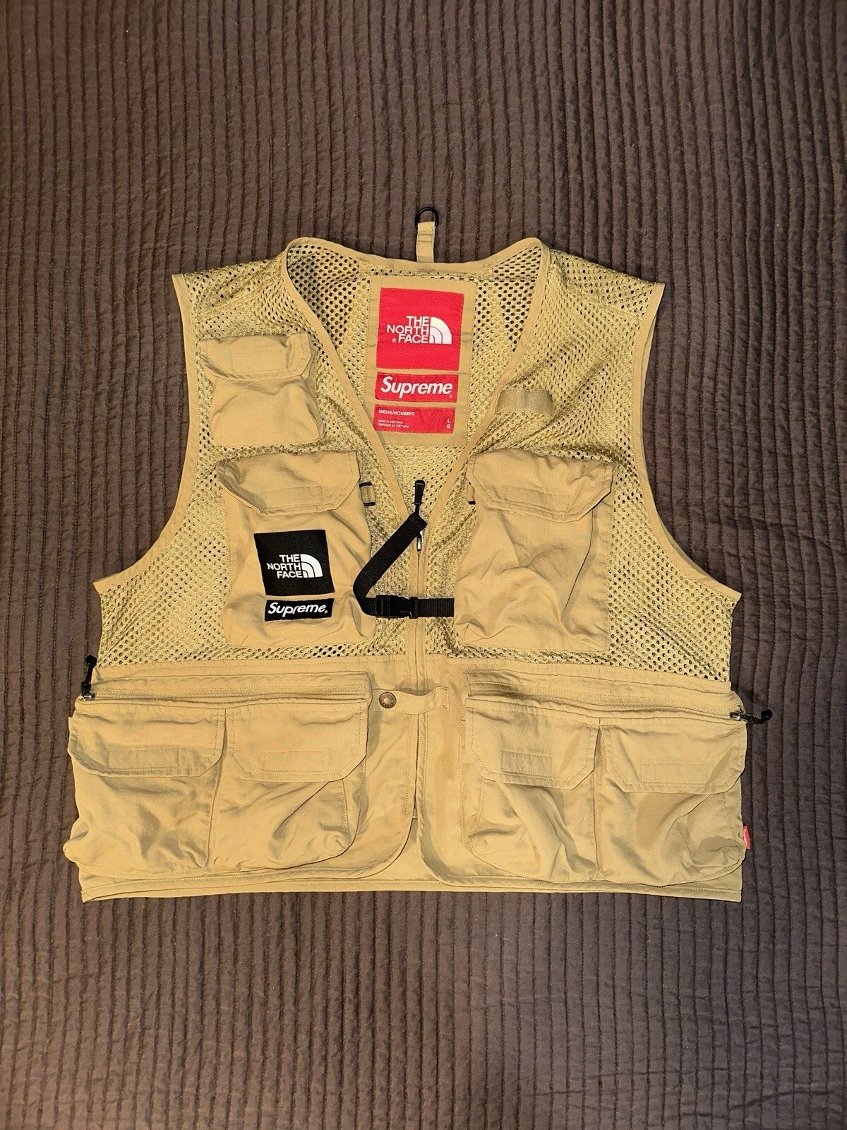 Gilet cargo Supreme X Northface doré SS20 