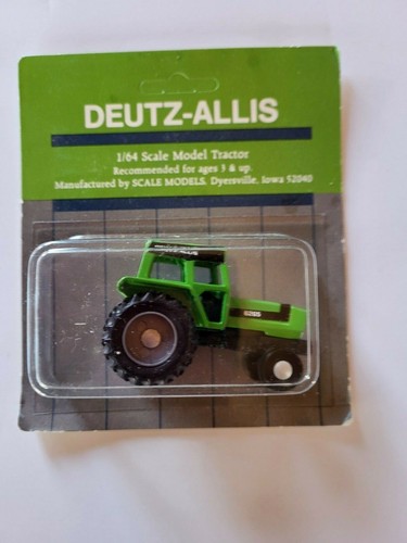 Offering a Deutz-Allis 6265 Model Tractor 1:64 Scale