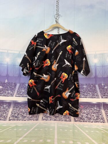 Tafford Scrub Top Guitars & Skulls Flames Nurse Aide CNA MA Rock & Roll XL USA - Picture 3 of 8