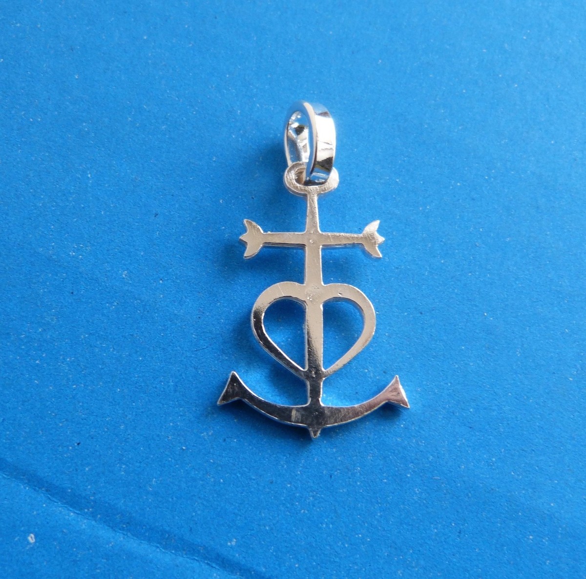 Pendentif Croix De La Camargue En Argent 925 - Symbole Foi, Espoir, Charité - Neuf Avec étiquettes
