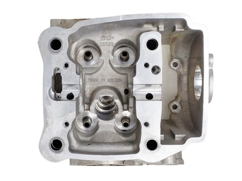 05 John Deere Buck 500 Cylinder Head - Picture 2 of 7