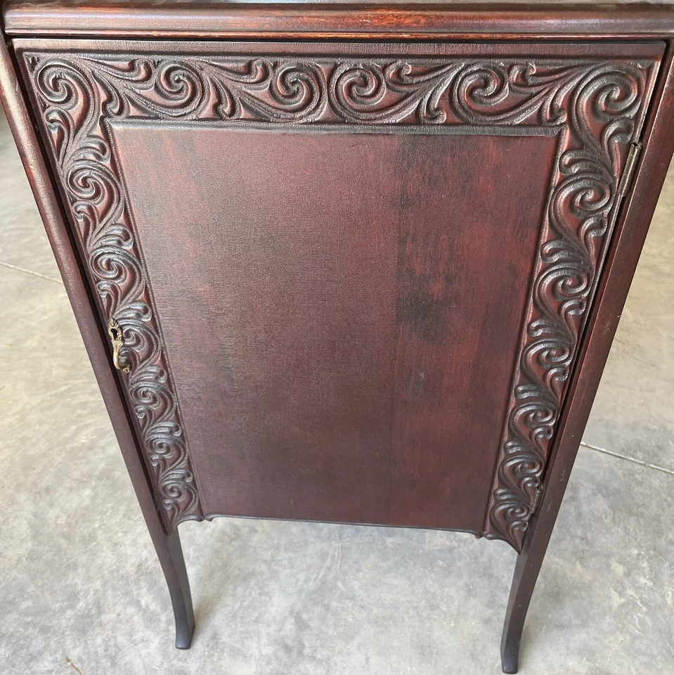 Шкаф для нот и рисунков 19 века из красного дерева. - Изображение 2 из 4