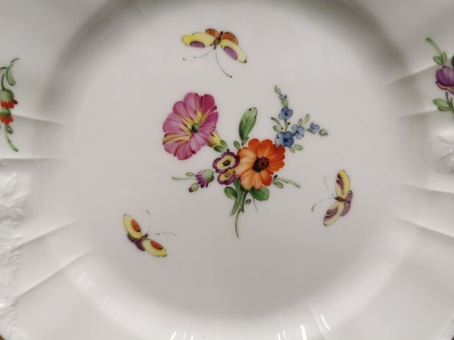 KPM BERLIN Rocaille Brotteller Blumen und Schmetterlinge Insekten Konfektteller - Picture 4 of 9