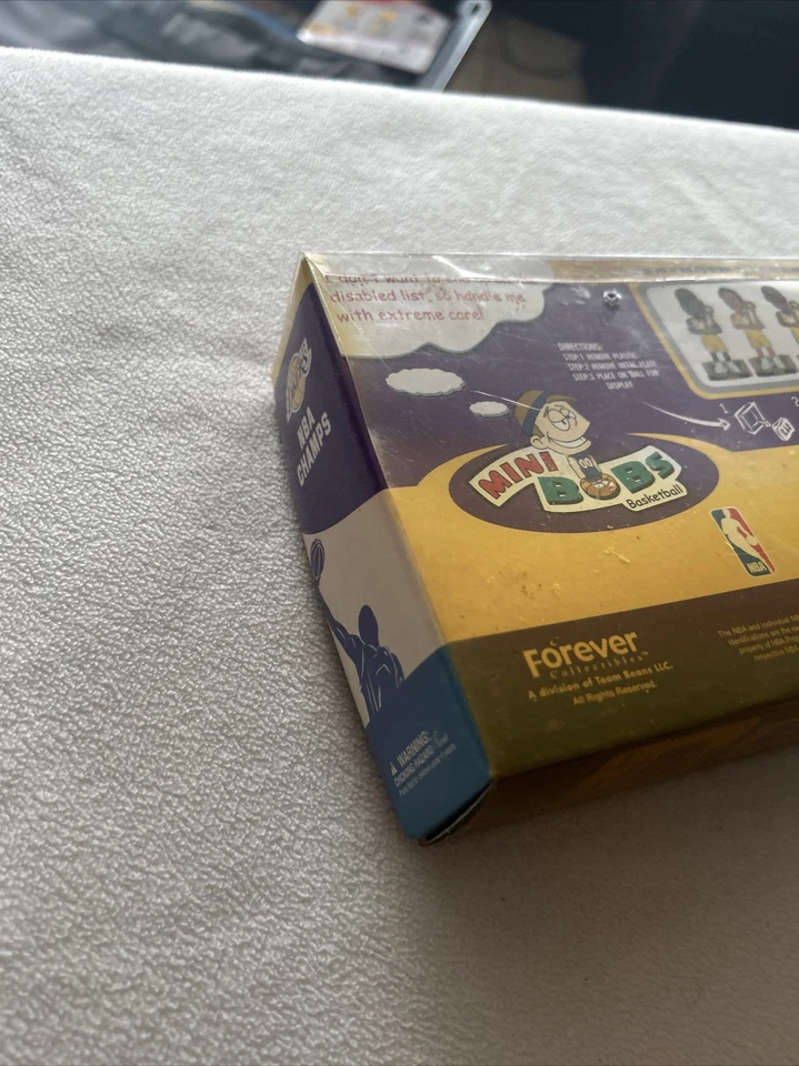 **MUY RARO LA Lakers 1/5000 (Kobe, Shaq, Fisher, Fox) Campeones de la NBA Magnéticos MiniBOBS Foto 4 de 4