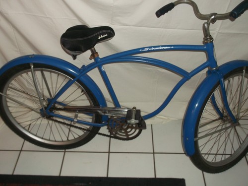 VINTAGE SCHWINN CRUISER BIKE (CHICAGO) - Picture 2 of 4