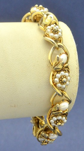 Vintage Bracelet FLORENZA 1960s Faux Pearl Flowers Goldtone Bridal Jewellery - Picture 9 of 11