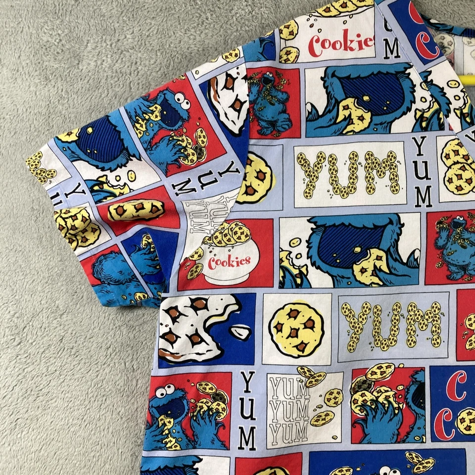 Vtg Sesame Street Scrub Shirt Adult 2XL? (no tag) Cookie Monster 2005 Graphic - Image 3 of 4