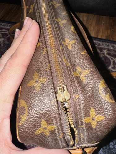 Louis Vuitton Trocadero Handbag Crossbody - Picture 6 of 11