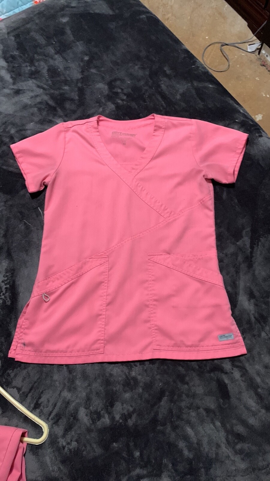 greys anatomy scrubs set, salmon pink. Gem
