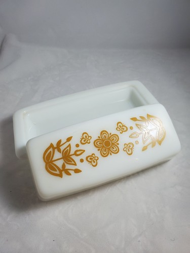Vintage PYREX 72-B Butterfly Gold Butter Dish Yellow Golden Flowers Flower - Picture 2 of 5
