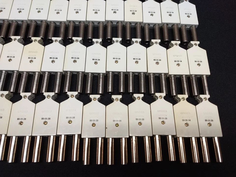 Lot of 136 ADC CP1063 Connector Plugs - Image 3 of 4