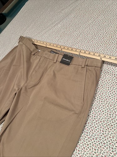 Eddie Bauer Men’s 46x32 Wrinkle-Free Relaxed Chino Pants Khaki Classic Straight - Picture 4 of 16