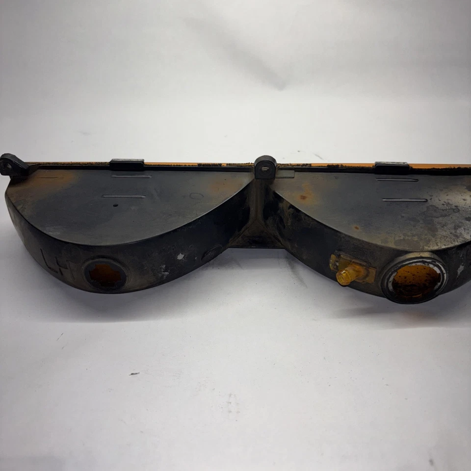 AMBER 80-89 CADILLAC FLEETWOOD DEVILLE BROUGHAM LÁMPARA DE ESTACIONAMIENTO ESQUINA DERECHA DERECHA DERECHA Foto 3 de 4