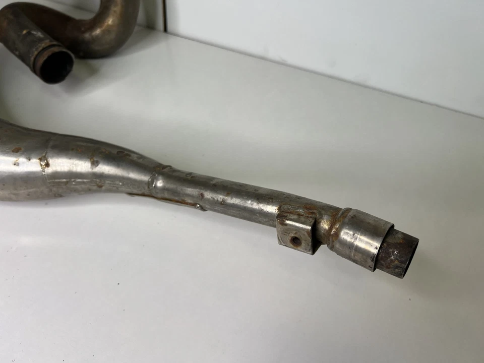 98 Suzuki RM250 RM 250 1998 sistema de escape cabezal tubo cámara 96-00 Foto 3 de 4