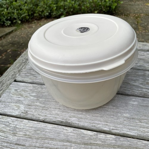 Rubbermaid Servin' Saver # 4 8 7 1 0  Round Almond Lid Storage Container Lot 5 - Picture 19 of 19