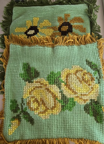 VTG 1970s? Handmade Crocheted Pillow Covers Roses and Sunflowers Green/Gold 14" - Picture 2 of 7
