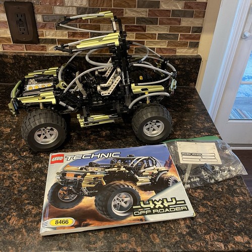 LEGO TECHNIC: 4x4 Off-Roader (8466) - Imagen 3 de 24