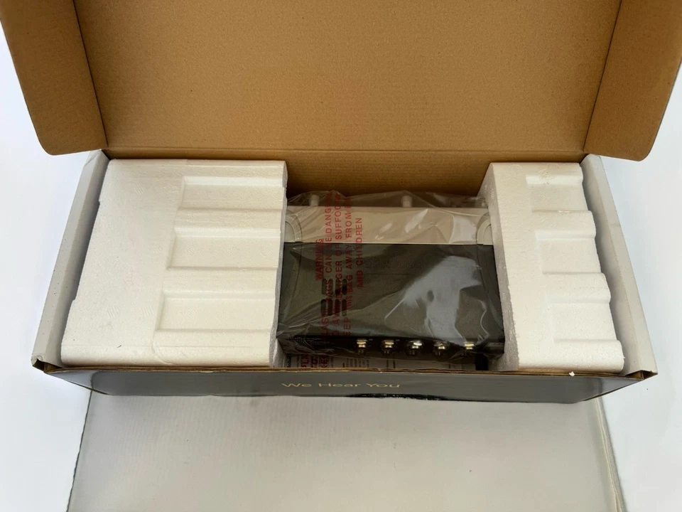 Behringer Mini Amp800 4 Channel Stereo Headphone Amplifier - Image 3 of 4