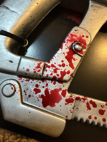 Terrifier Bügelsäge Horror Requisite Metallsäge Sammlerstück Display Geist Halloween - Bild 2 von 6