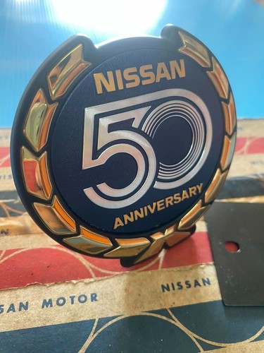 NISSAN DATSUN 50th ANNIVERSARY Front Grille Emblem Badge Genuine Part Nos Japan - Picture 3 of 14