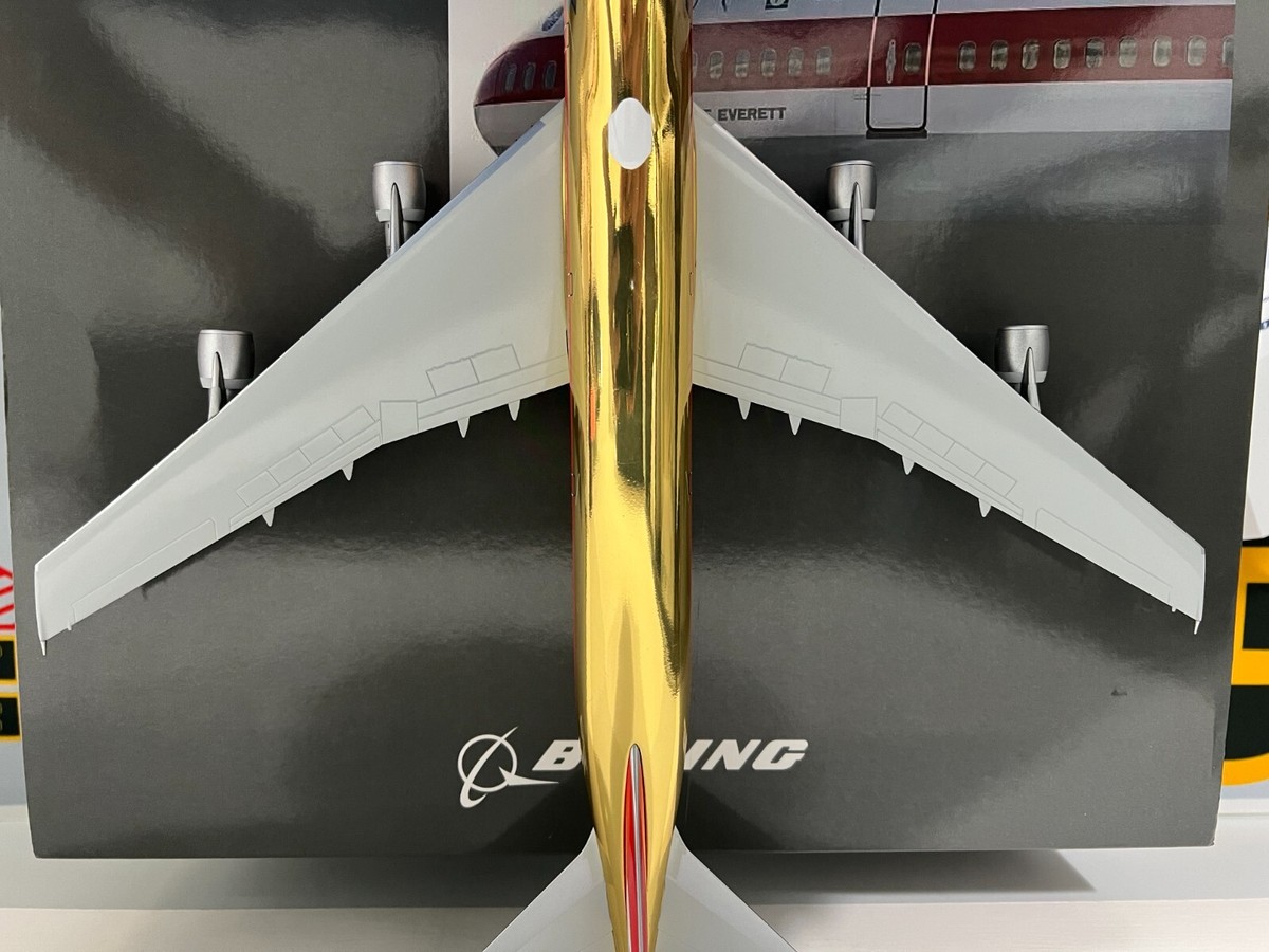 JC Wings KJ Model 1:200 Boeing B747-100 GOLD limited edition