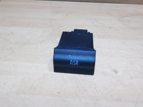 SKODA OCTAVIA MK1 1998-2004 TRACTION CONTROL ASR SWITCH 1U0927133 - Picture 1 of 3