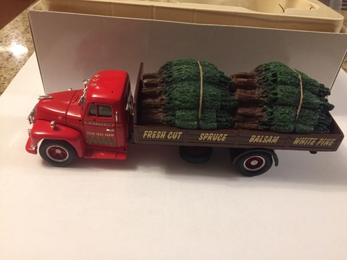CORGI DIAMOND T620 OCHS TREE FARM W/ Christmas Tree Load MIOB - Picture 5 of 12