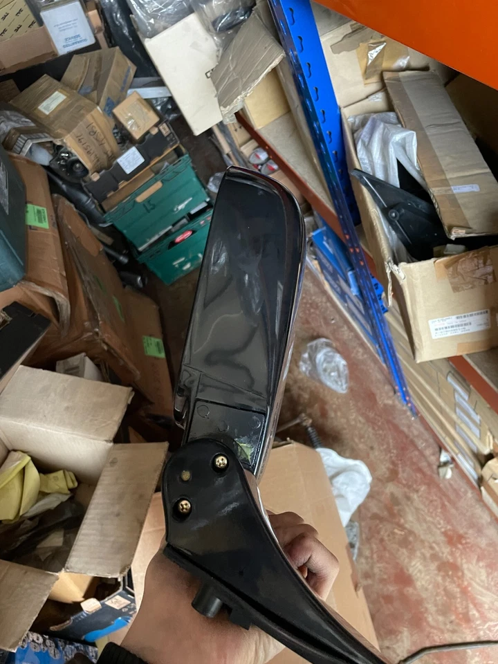 GENUINO Espejo Ala Derecha Isuzu Trooper Vauxhall Conductores Monterey Negro Nuevo de Edición - Imagen 3 de 4