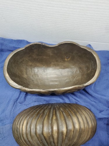 Ceramic Pottery Shell Vase 9"Tall 9" Wide Heavy Decor 2pc Bottom And Lid Vintage - Picture 9 of 9