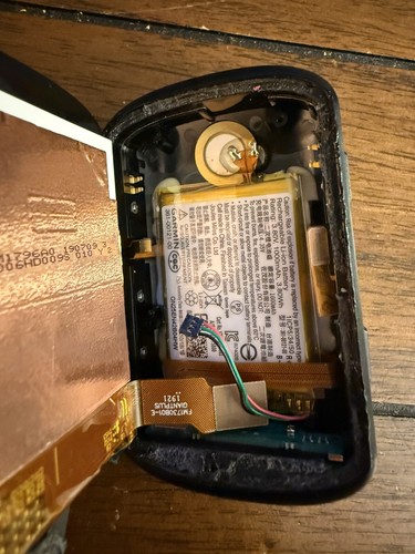 Garmin Edge 530 Bike GPS Broken screen And Back Piece - Parts /Not Working - Picture 2 of 3