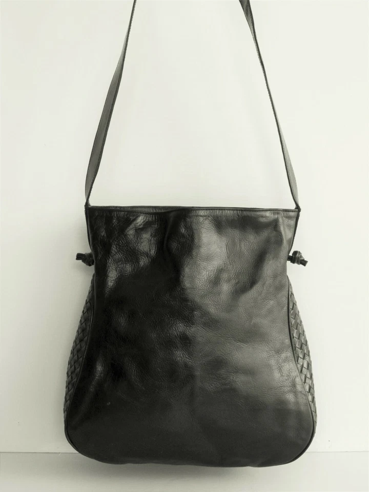 Bolsa de ombro Oscar De La Renta couro preto e acabamento em tecido Intrecciato média - Imagem 2 de 4