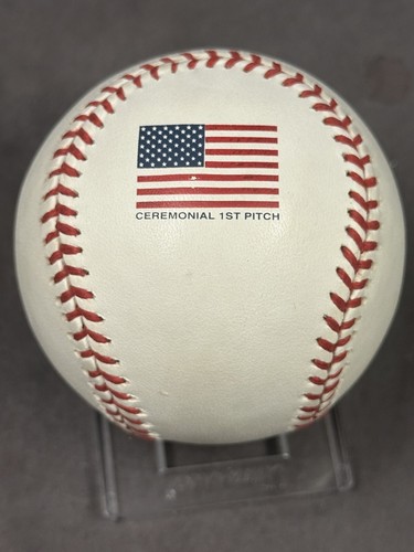 2001 World Series Official MLB Rawlings Baseball AZ vs. NY First Pitch Flag - Picture 2 of 2