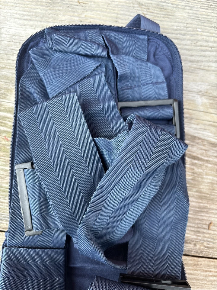 Nada Chair Back Support Frameless Chair Ergonomic Design Blue NWOT Stadium - Image 3 of 3