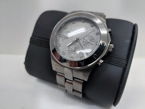 Reloj para mujer Marc by Marc Jacobs resistente al agua acero inoxidable peltre - Imagen 11 de 15