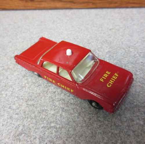 Matchbox original 1-75 : No. 59B-3 Ford Fairlane Fire Chief Car : 1963 : Nice! - Picture 7 of 8