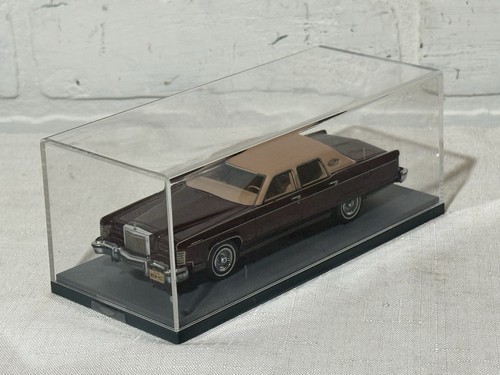 1:43 NEO Models 1977 Lincoln Town Car 1 of 500 Burgundy/Tan Acrylic Case - Picture 3 of 19