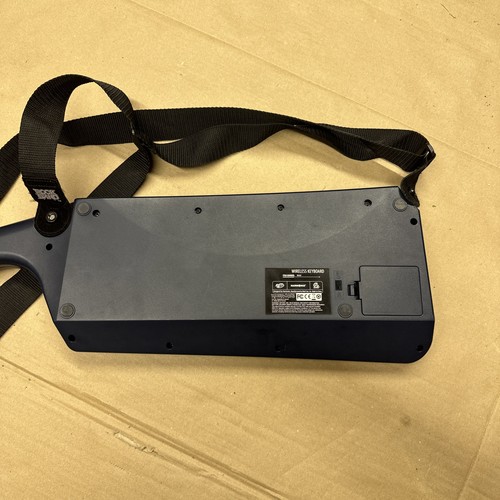 Wii Rock Band 3 Wireless Keyboard Harmonix Keytar With Strap No Dongle 96161 - Picture 4 of 7