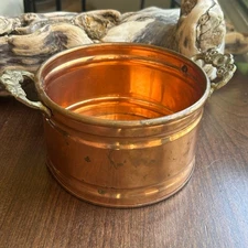 J.I.J. Vintage Round Copper W/ Brass Handles Planter Rolled Edges 