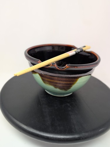 Studiocrafted Ramen Schale mit Essstäbchen signiert R K