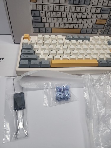 Wireless Mechanical Keyboard,Creamy Sound Gasket Gaming Keyboard with Bluetoo... - Picture 3 of 9