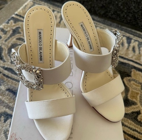 Manolo Blahnik bianco crepe de chine gioiello fibbia mules taglia 8 - Foto 3 di 8