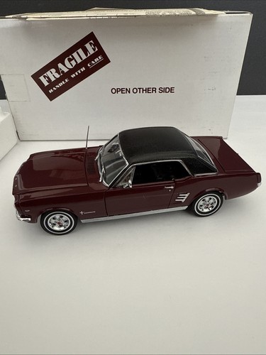 Danbury Mint 1966 Ford Mustang Hardtop 1:24 Scale Diecast Vintage Burgundy/Back. - Picture 14 of 14