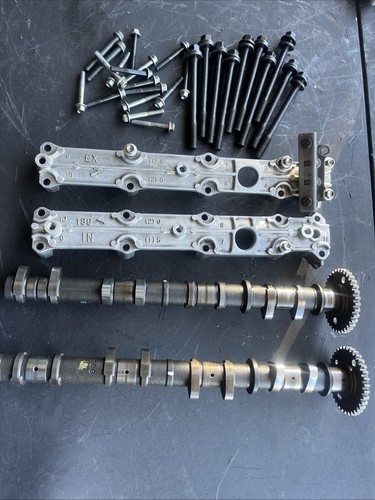 2005 2006 05 06 Suzuki GSXR 1000 Exhaust and Intake Camshaft Cam Caps OEM - Bild 1 von 24