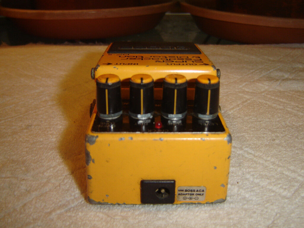 Boss DF-2, Super Feedbacker & Distortion, Vintage Guitar Boss DF-2, Super Feedbacker & Distortion, Vintage Guitar